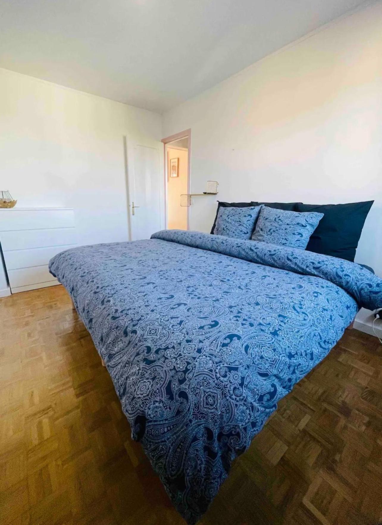 Modern 2 Bedroom Apartment Near Paris Metro, Giant Flat Screen Tv 85 Inches, Balcony, Free Parking Ivry-sur-Seine Esterno foto
